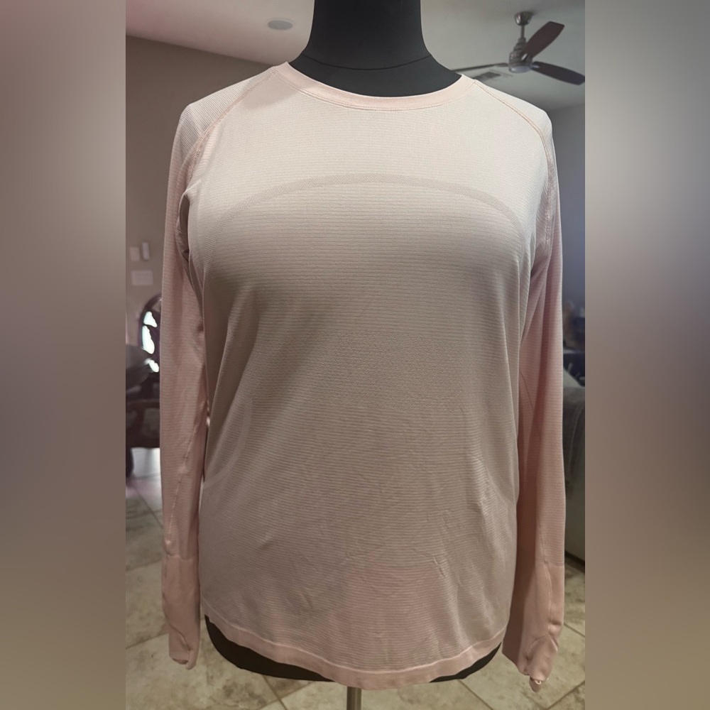 Lululemon Athletica Long Sleeve Tee in powder pink